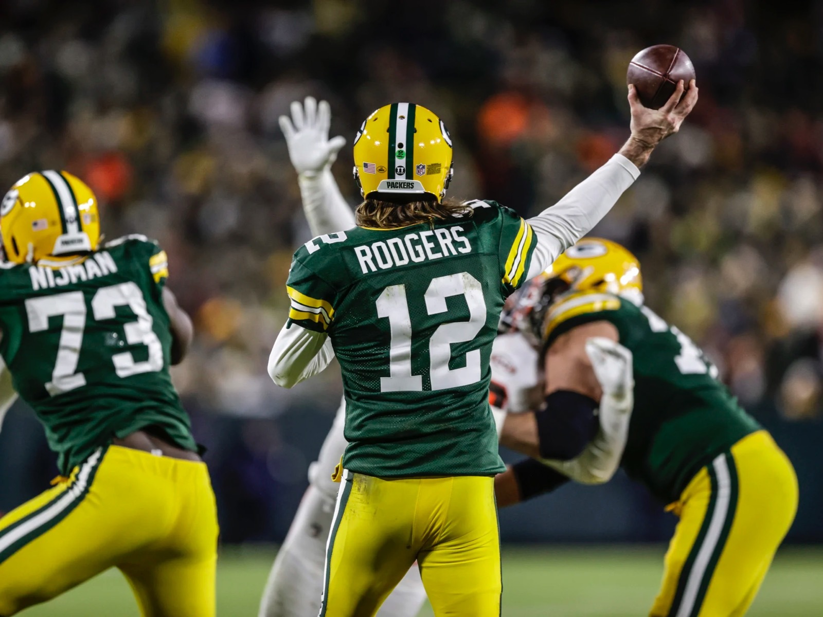 Packers fans bring the holiday spirit to Christmas Day game