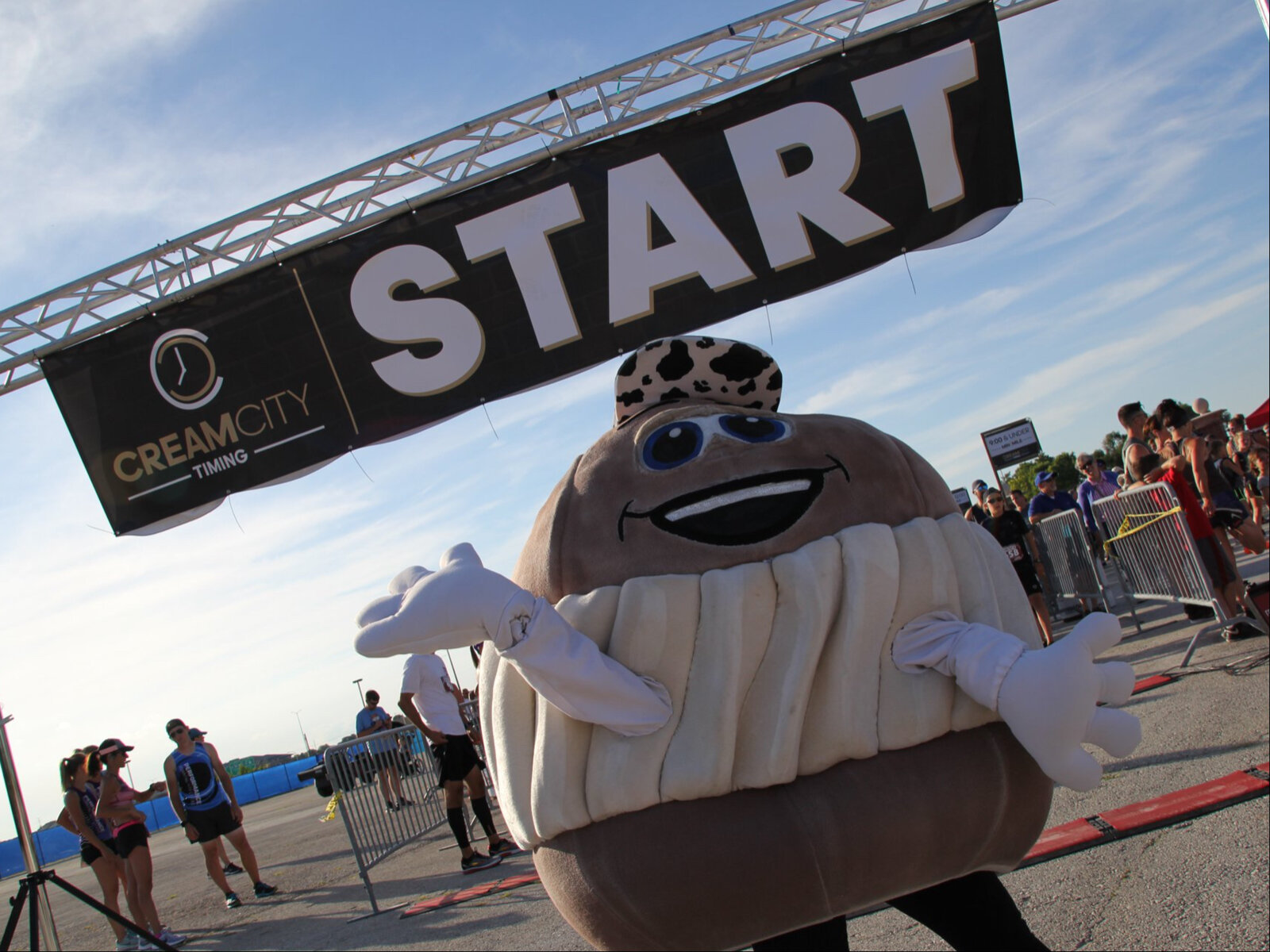 Sprint over to Cream Puff 5k registration this month for early bird pricing