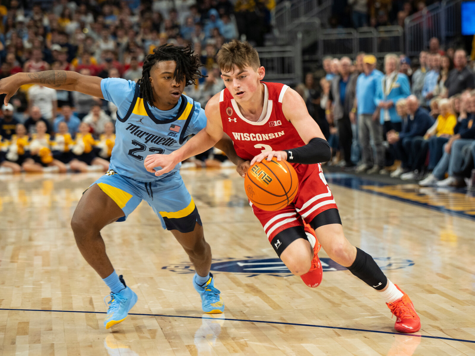 7-awesome-images-from-marquette-and-wisconsin-s-i-94-basketball-showdown