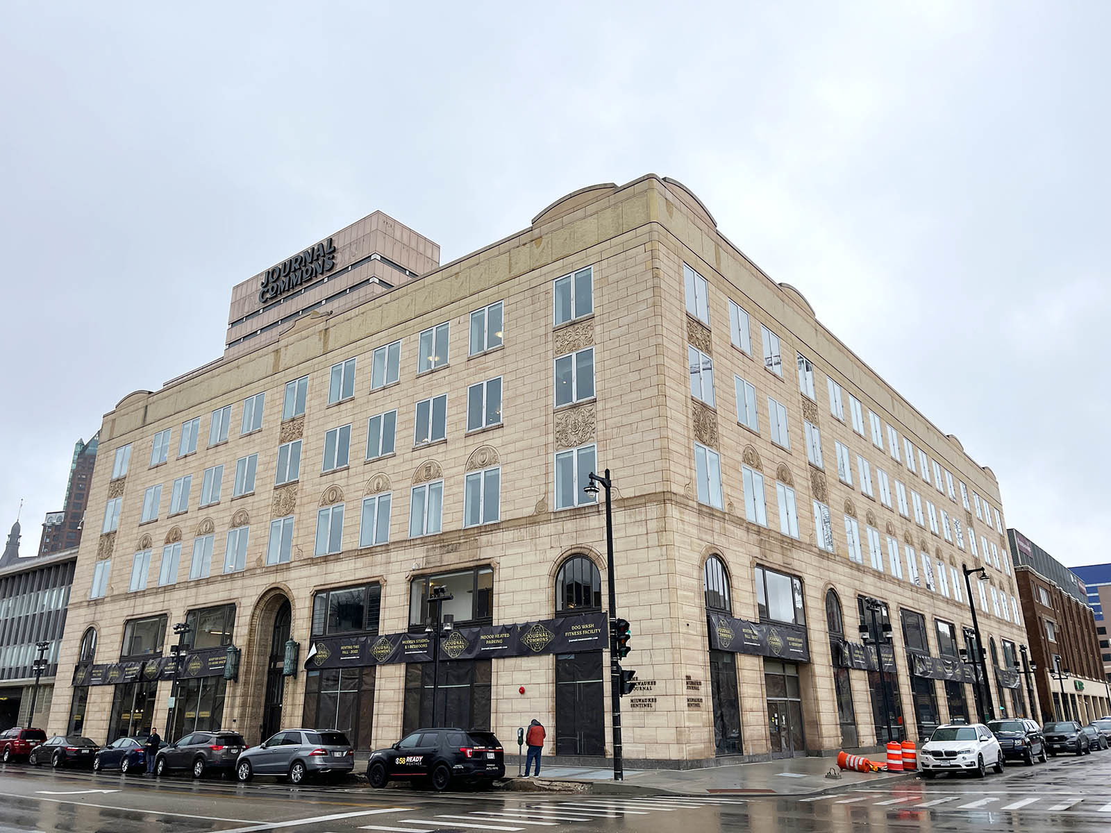 Friday Photos: The Apartments Built Over a Ship » Urban Milwaukee