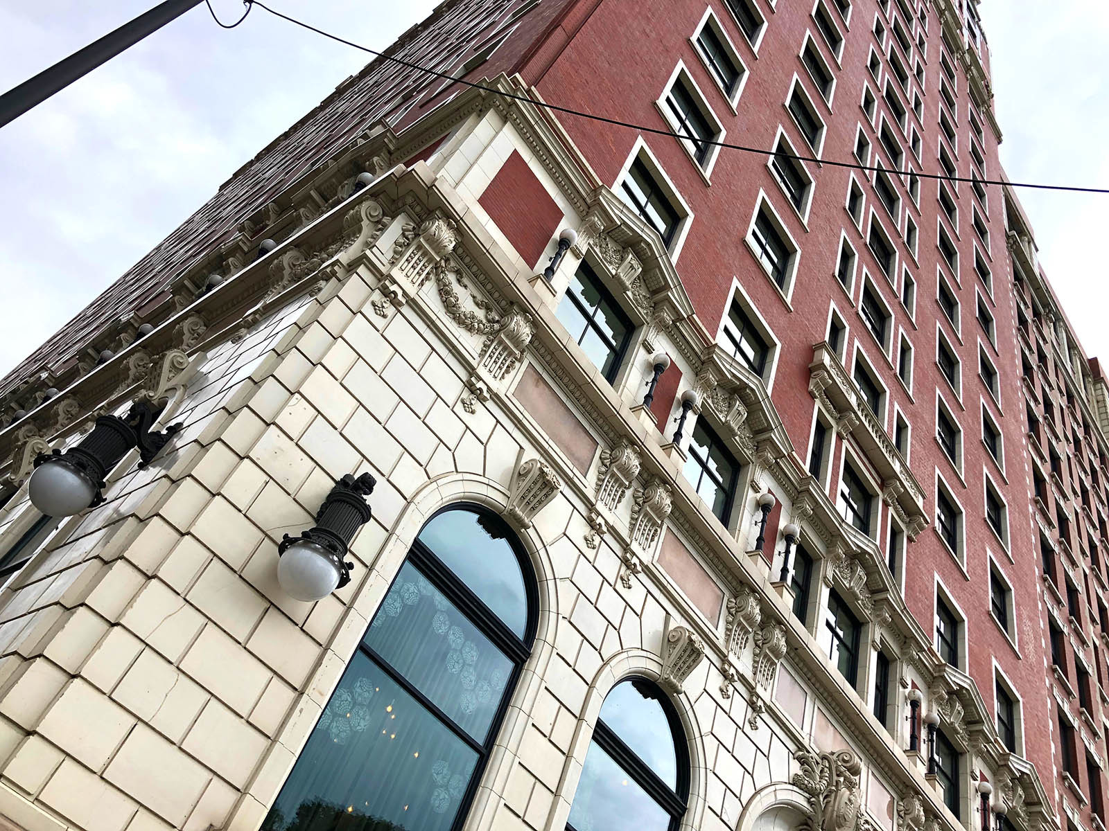 Urban spelunking Chicago's legendary Blackstone Hotel
