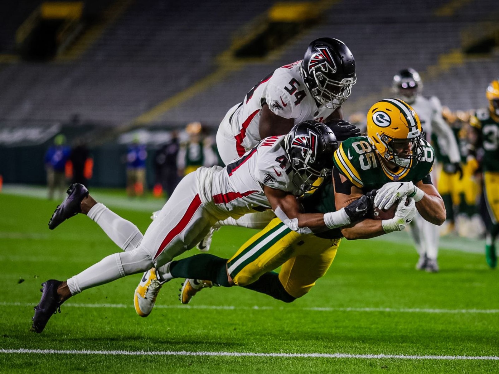 Packers fend off Falcons