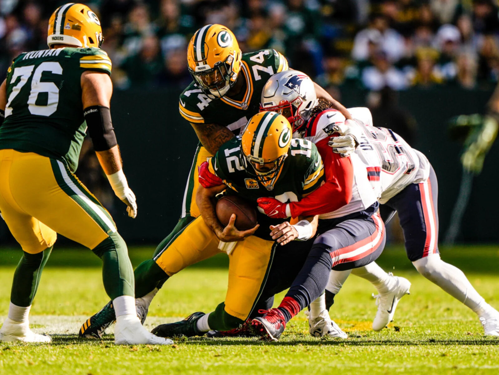 12 key images from the Packers' underwhelming 27-24 win over the Patriots