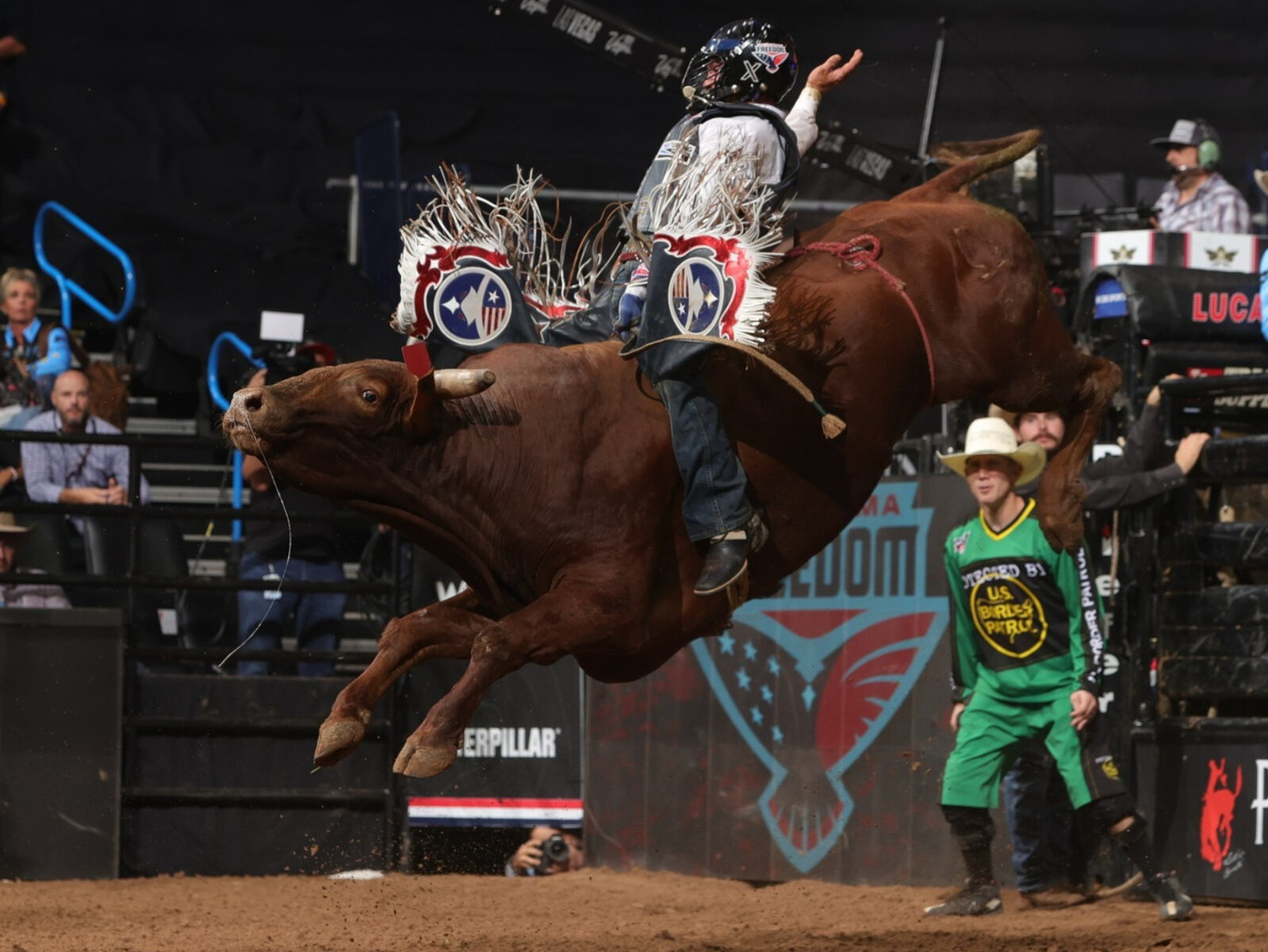 How Much Do Professional Bull Riders Make A Year