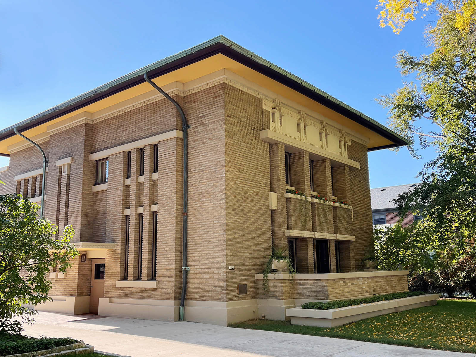 See inside Frank Lloyd Wright's Bogk House, now for sale