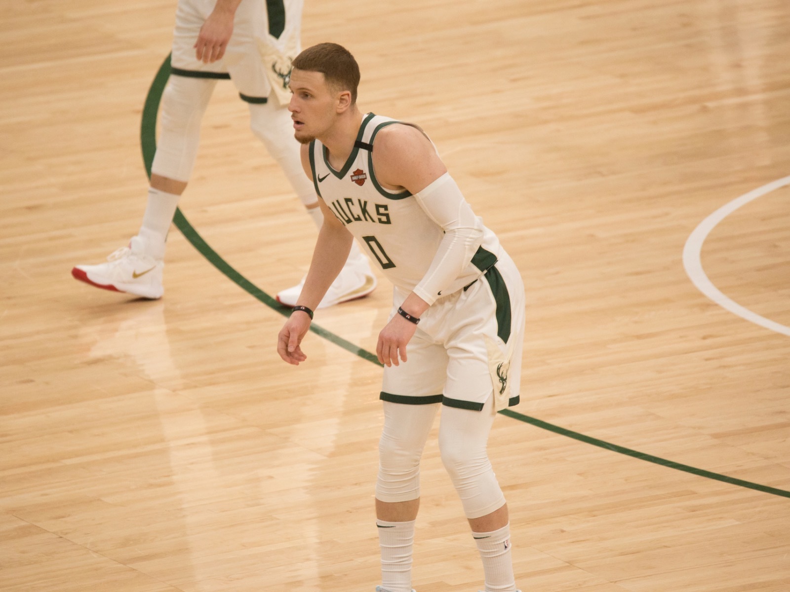 Report: Bucks trade DiVincenzo; land Ibaka