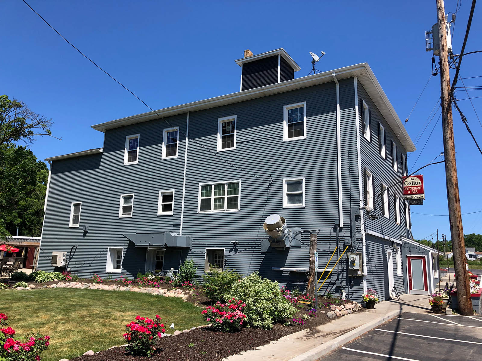 Patio picks Oak Creek's The Cellar