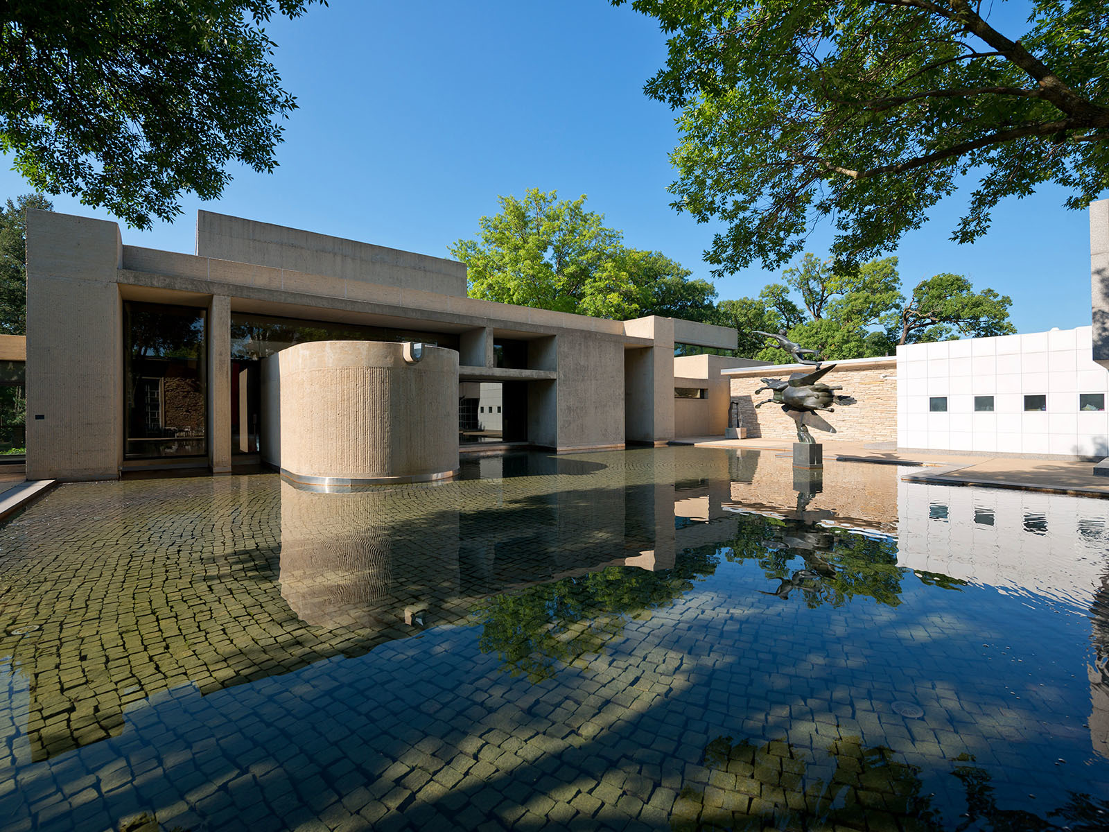 Urban Spelunking Des Moines Art Center's trio of buildings