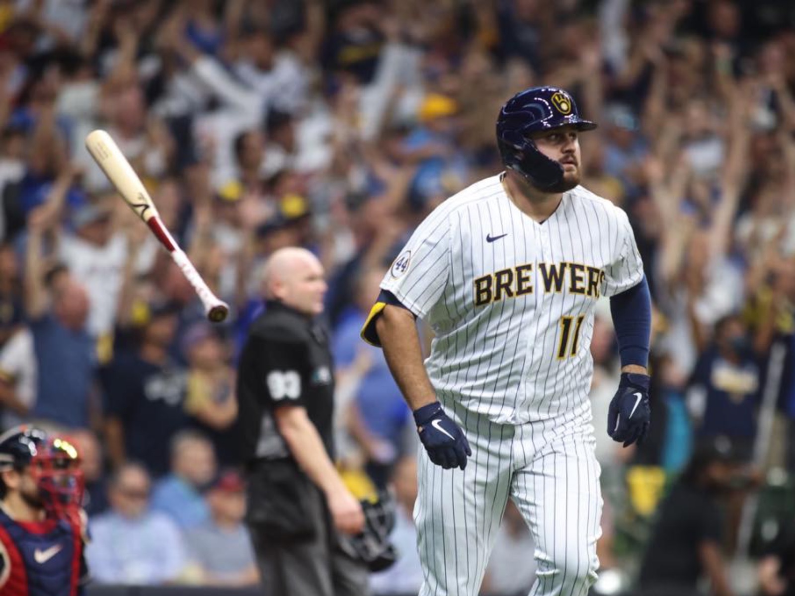 Rowdy Tellez, Corbin Burnes guide Brewers past Braves in Game 1 of NLDS 