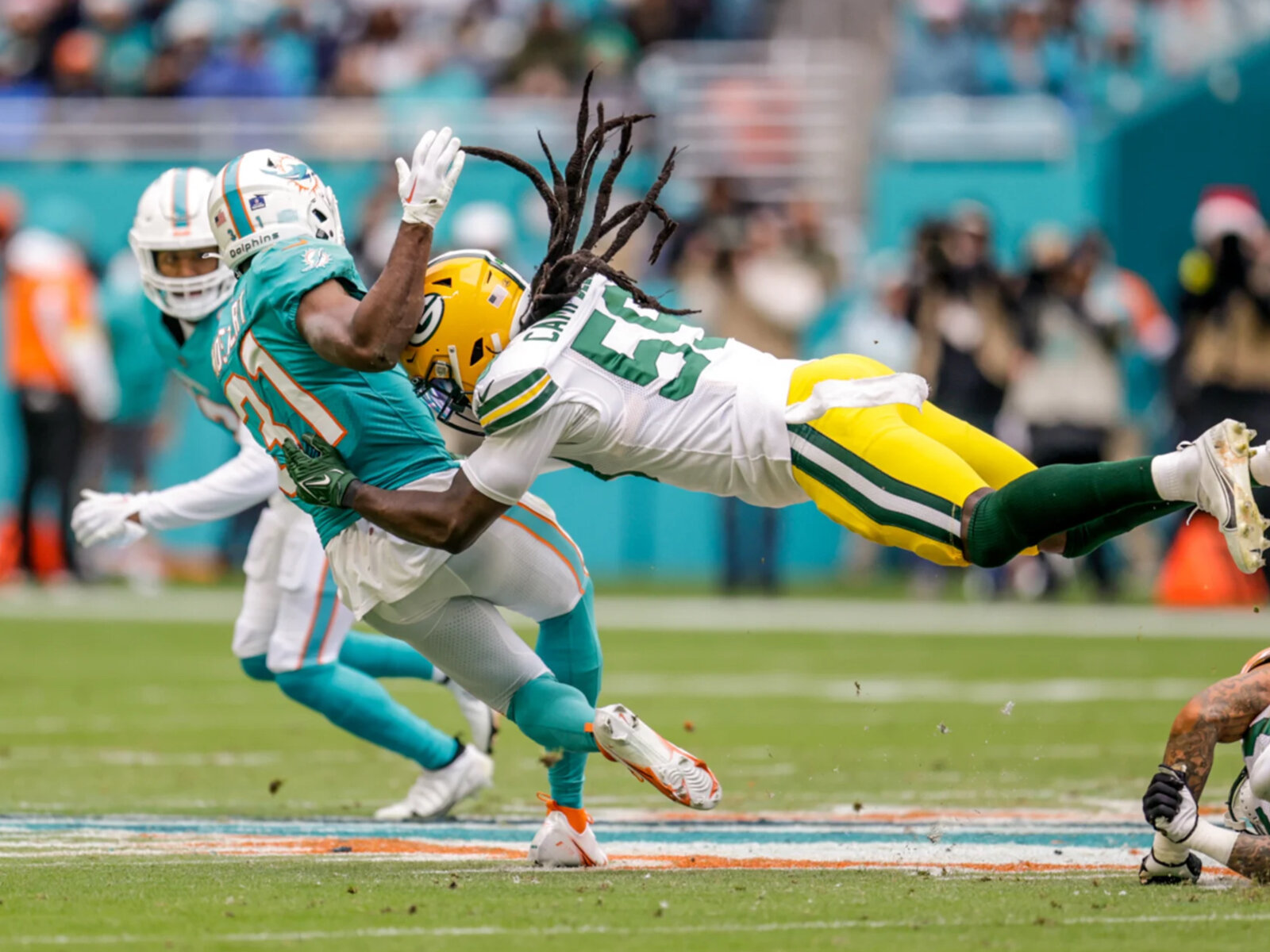 Packers deliver on Christmas Day with 26-20 upset win over Dolphins - Acme  Packing Company