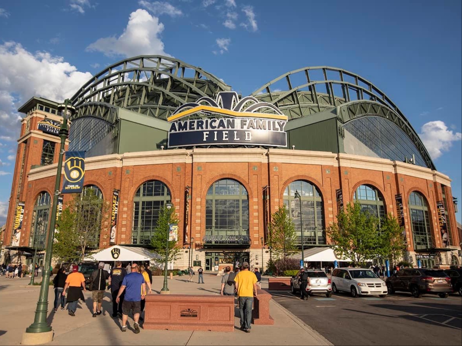 Brewers Ballparks  Milwaukee Brewers