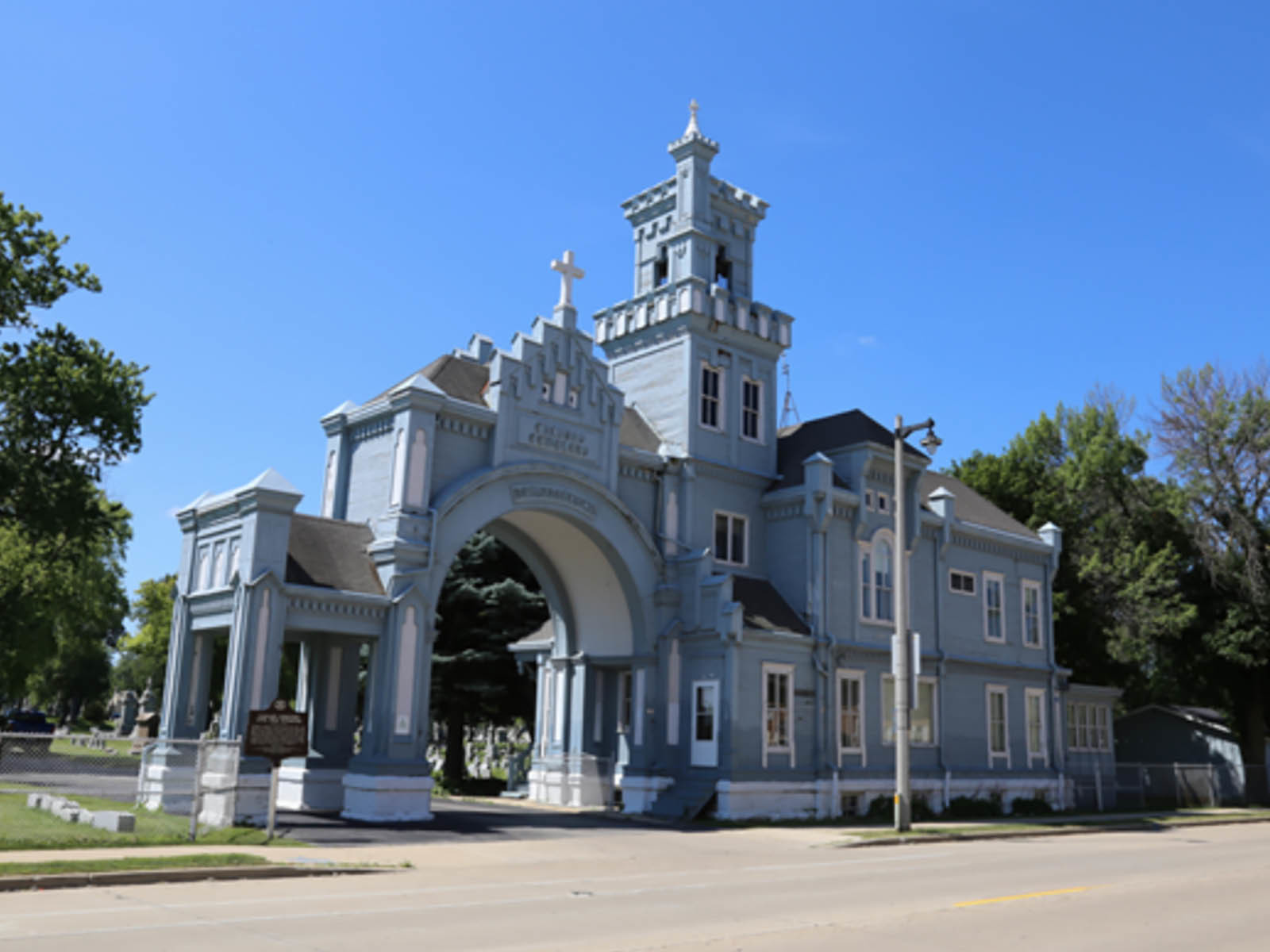 Historic Preservation Commission will discuss Calvary Cemetery gatehouse repairs
