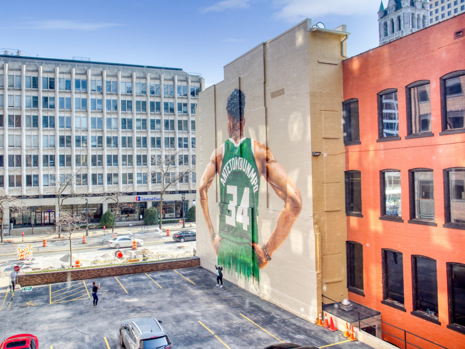 Giannis mural