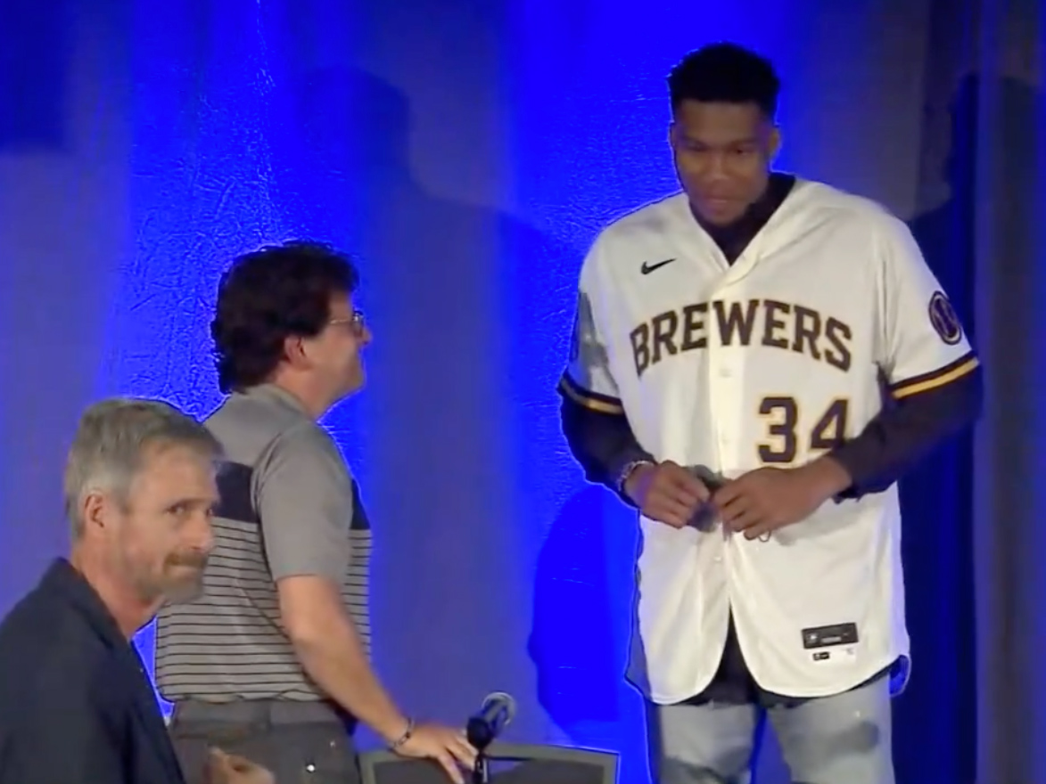 Giannis joins Brewers ownership group
