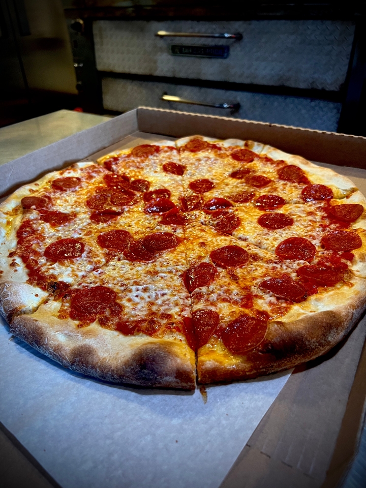 18" Pepperoni Pizza
