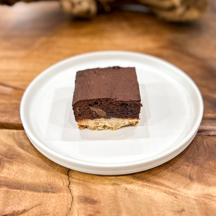 Malted Shortbread Brownie with Walnuts