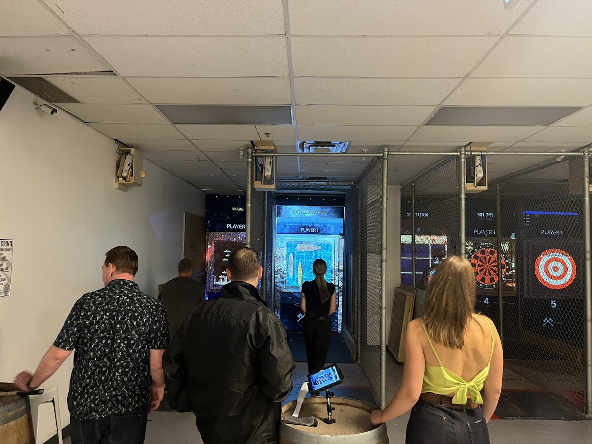 Axe & Grind — indoor golf in Victoria