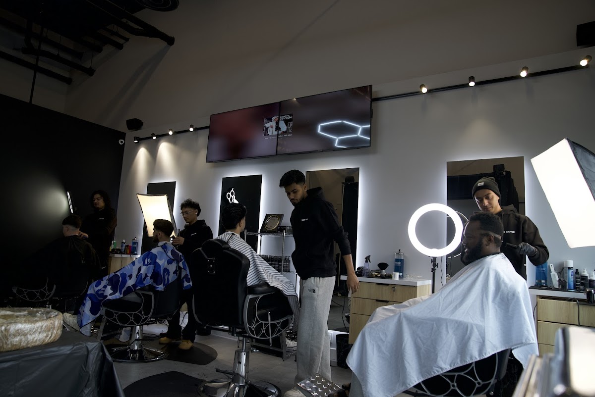 Fade Range — indoor golf in Surrey