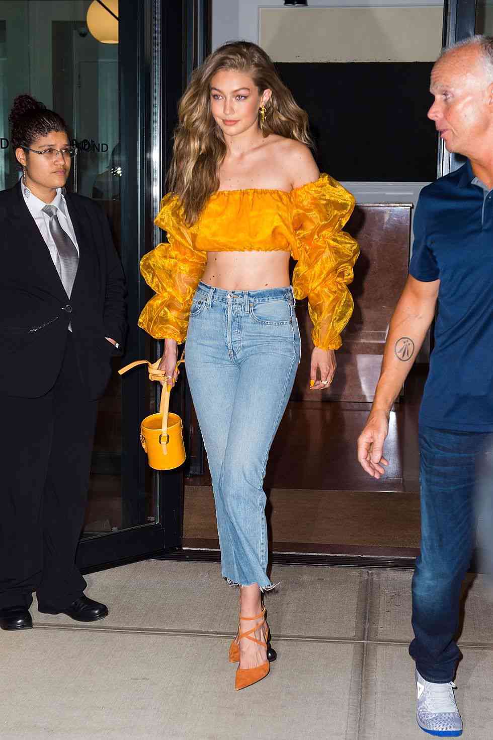 phong cách thời trang Gigi Hadid