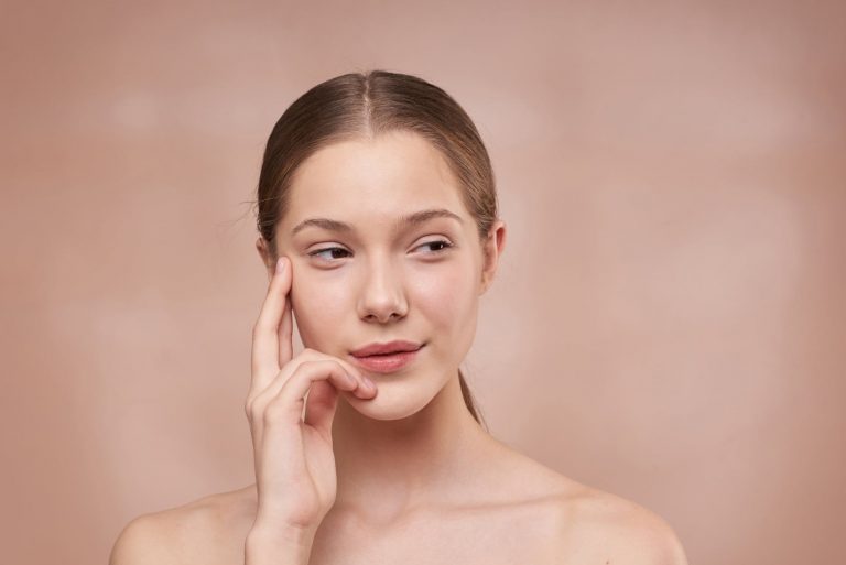 5 điều quan trọng khi chọn kem dưỡng da mà bạn không nên bỏ qua 5 điều quan trọng khi chọn kem dưỡng da mà bạn không nên bỏ qua