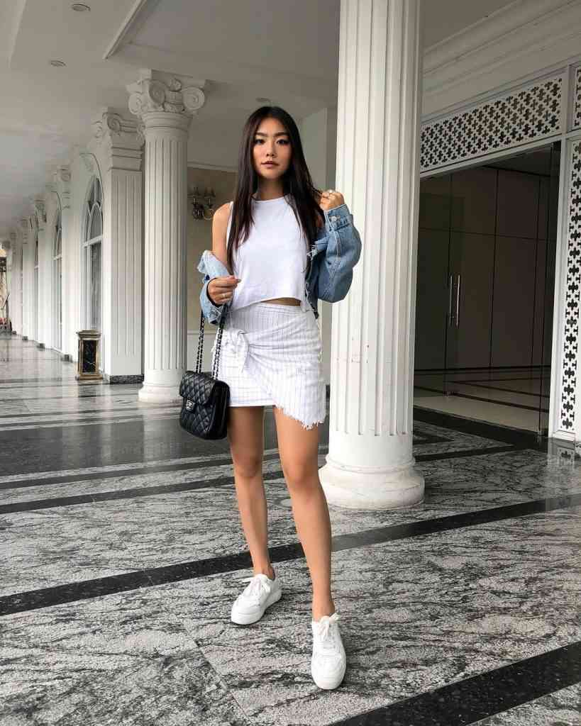 Tuyệt chiêu diện All White Outfit đúng điệu cho hè này 14