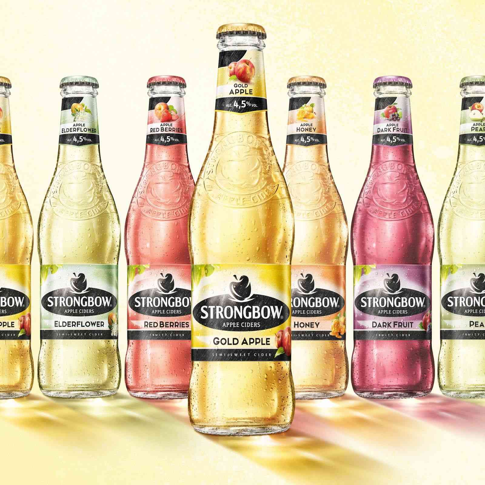 Strongbow. Сидр Стронгбоу Голд Эппл. Сидр с яблоком Strongbow. Сидр яблочный Strongbow Gold. Strongbow сидр вкусы.