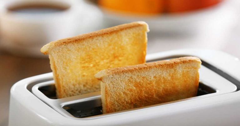 Máy kẹp bánh mì loại nào tốt, chất lượng và dễ sử dụng?