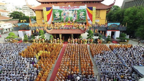 Ngày lễ Phật Đản ở Việt Nam.
