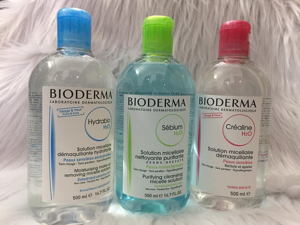 Nước tẩy trang Bioderma H2O là sản phẩm đầu tiên trong bài review mỹ phẩm cho bà bầu