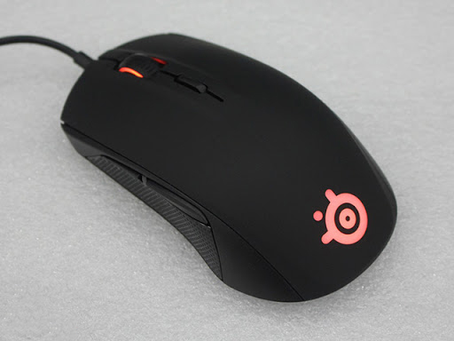 Steelseries Rival 95 là mẫu chuột chơi game có giá thành rẻ, bán chạy tại thị trường Việt Nam 