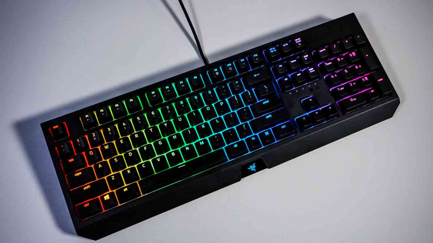 Ưu điểm nổi bật của bàn phím Razer Blackwidow là không tạo ra âm thanh trong quá trình thao tác