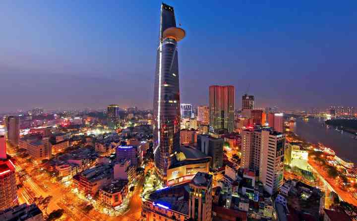 Tòa tháp Bitexco là địa điểm đi chơi cực hot ở thành phố Hồ Chí Minh