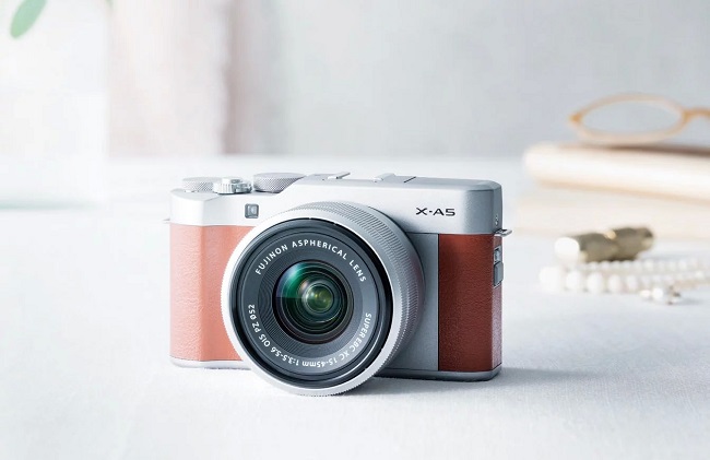 Máy ảnh Fujifilm X - A5 có thiết kế nhỏ gọn, dễ sử dụng, nhiều tính năng tiện ích