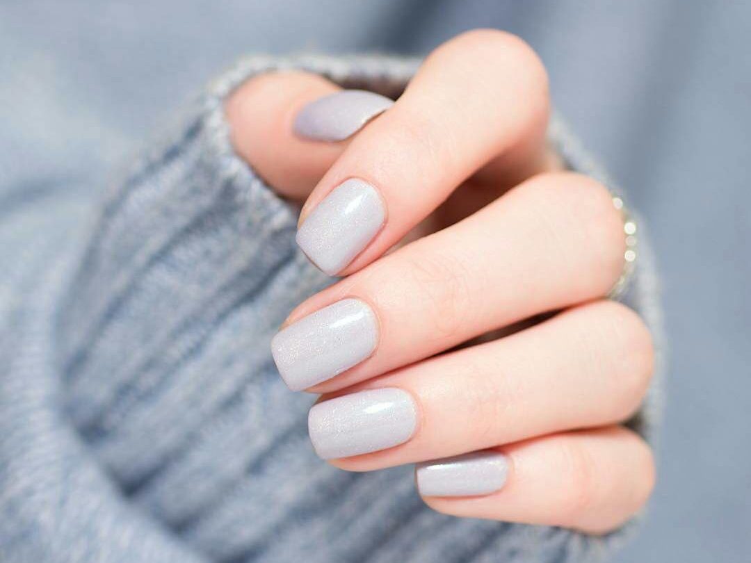 Top 6 tone màu nail dành cho các nàng sở hữu làn da ngăm