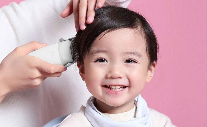 Cách cắt tóc bằng tông đơ cho bé an toàn và tiện lợi hơn khi sử dụng kéo