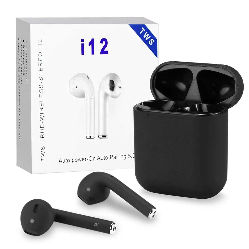 Review tai nghe bluetooth i12 - Trên thân hộp sạc của tai nghe I12 TWS có 1 tín hiệu đèn.