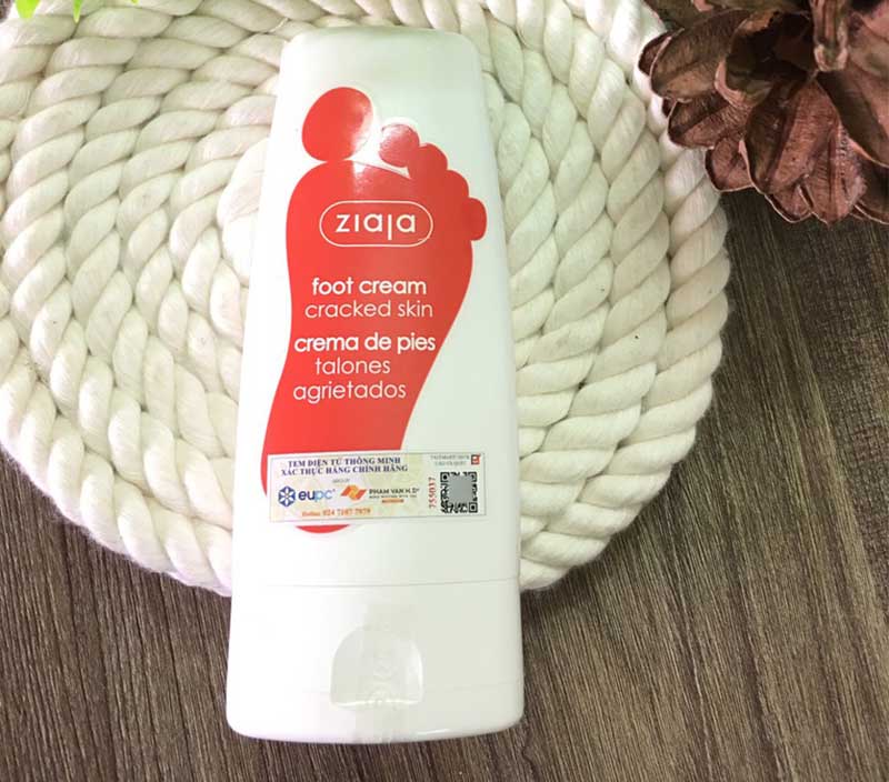 ZIAJA Foot Cream Cracked Skin cũng không làm người dùng thất vọng