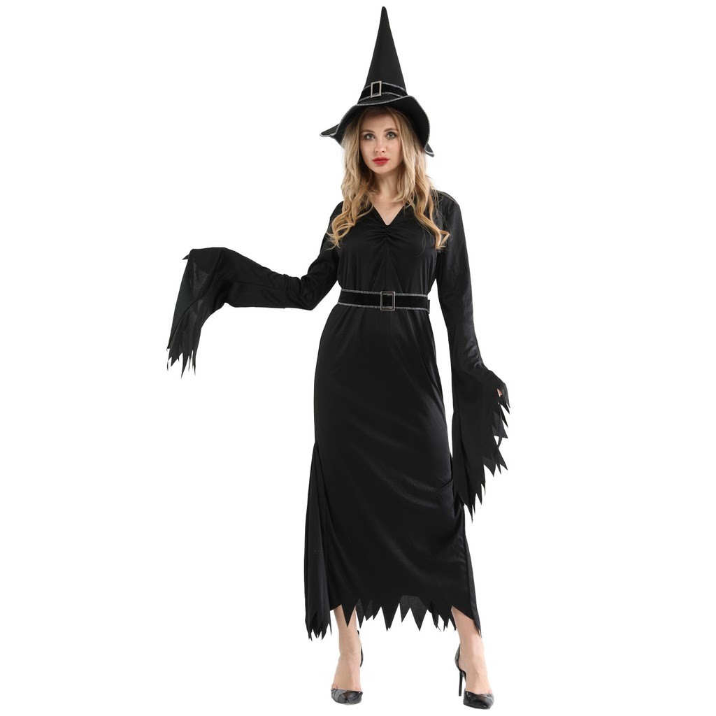 Nhân vật phù thủy là nhân vật được nhiều bạn gái yêu thích khi lựa chọn cách hóa trang Halloween.