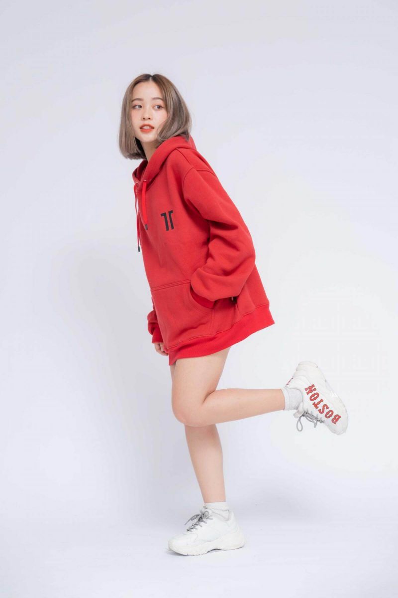 Hoodie oversize mốt giấu quần