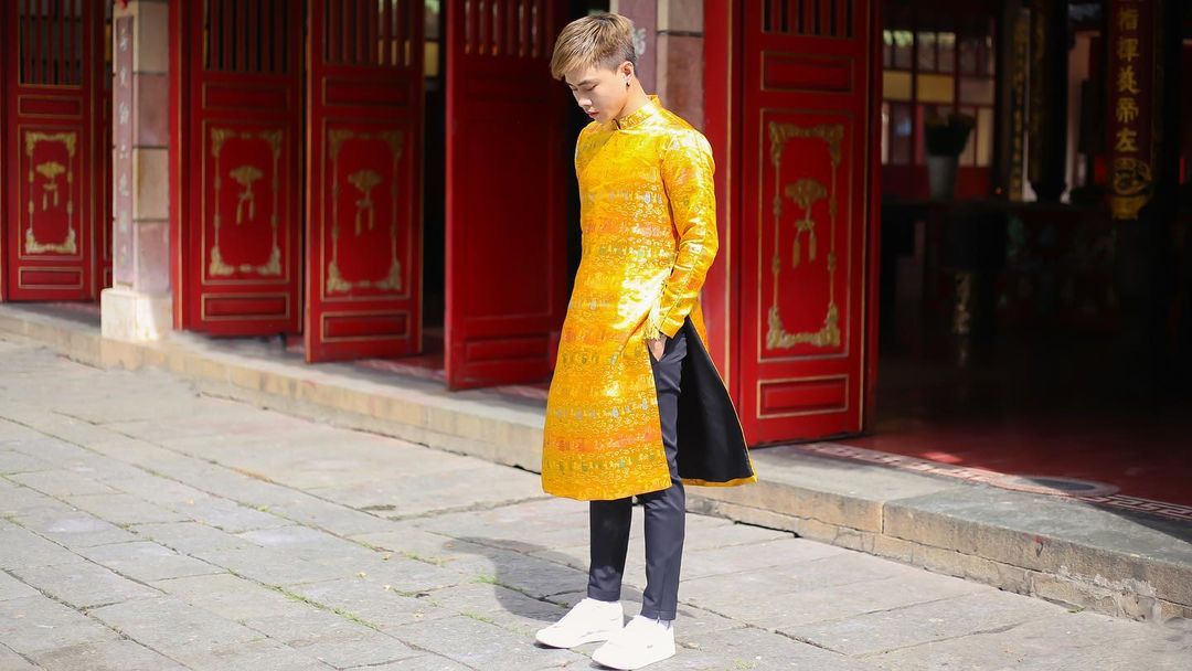 phối cùng giày thể thao