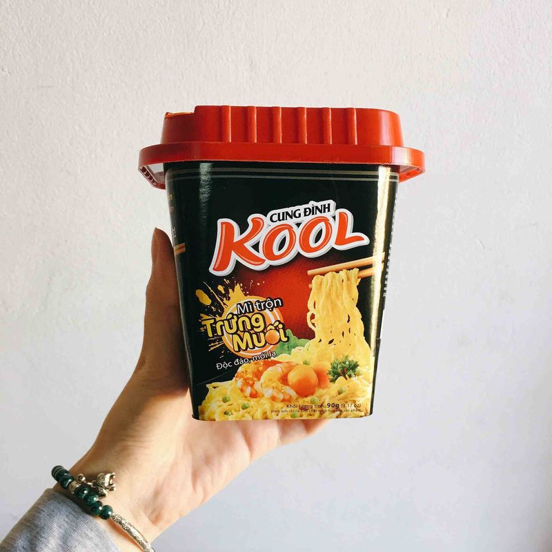 Mì trộn ngon trứng muối Kool