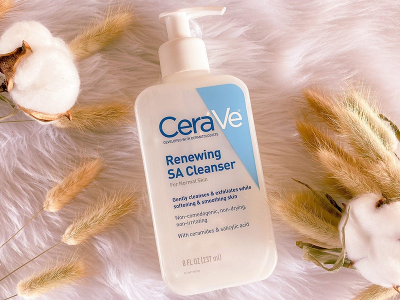 Sữa rửa mặt CeraVe Renewing SA Cleanser