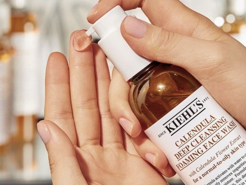 Review sữa rửa mặt Kiehl’s kết cấu sản phẩm