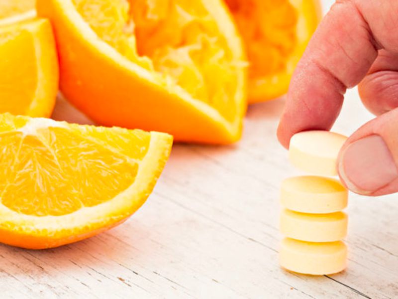 Vitamin C đóng vai trò quan trọng đối với cơ thể con người.