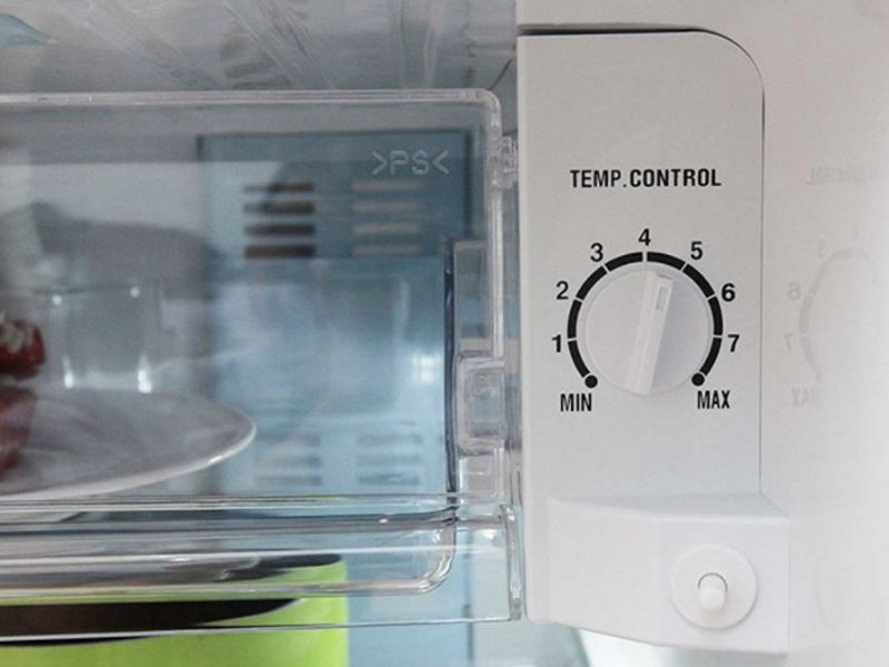 Chỉnh sai nhiệt độ sẽ làm tủ lạnh không đủ độ lạnh