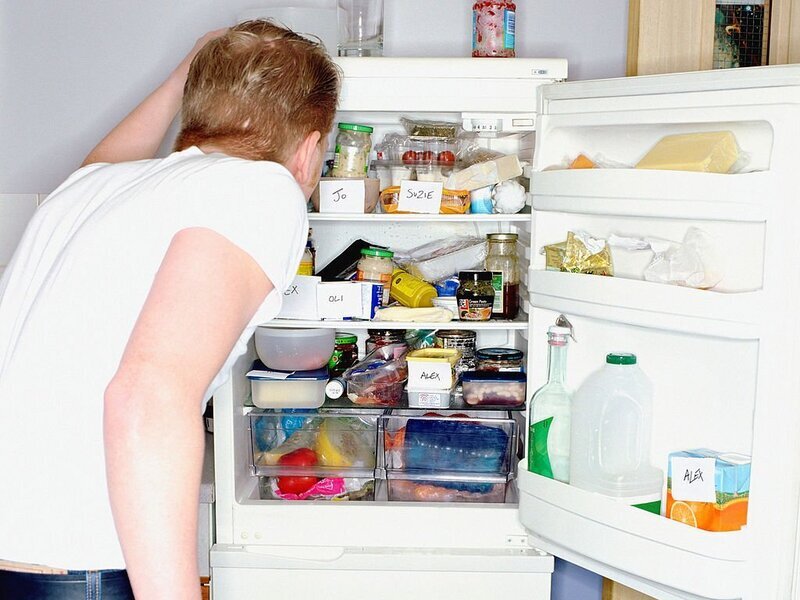 Tình trạng nhồi nhét thực phẩm kéo dài sẽ làm giảm tuổi thọ của tủ lạnh 
