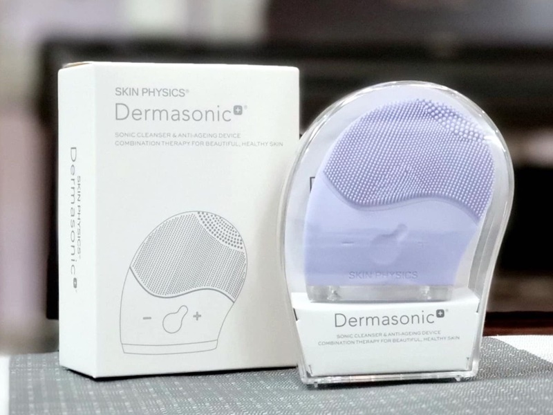 Máy rửa mặt Dermasonic ứng dụng các công nghệ an toàn cho da