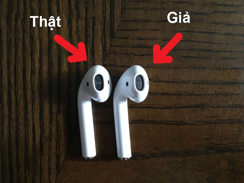 Với AirPods thật thì bạn có thể nhìn rõ hình dạng của loa thông qua tấm lưới