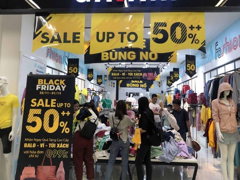 Theo dõi chương trình giảm giá Black Friday từ những ngày đầu