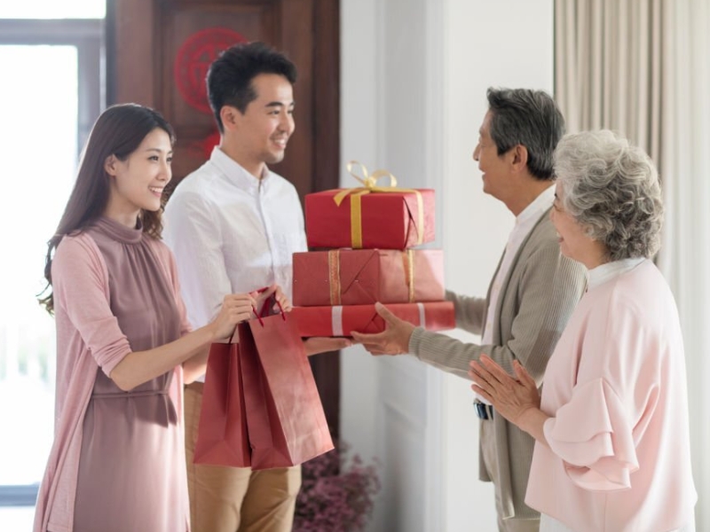 Người đi xông đất có bị mất đi phần lộc của mình không?